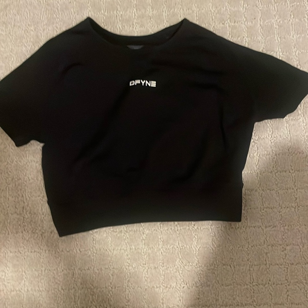 dfyne impact crop top